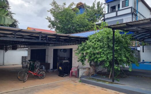 Open Lot in Downtown Kampot